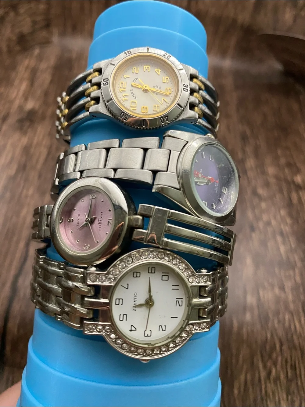 Mixed Lot of Five vintage Silver-Tone Ladies Wristwatches with Pastel Dials